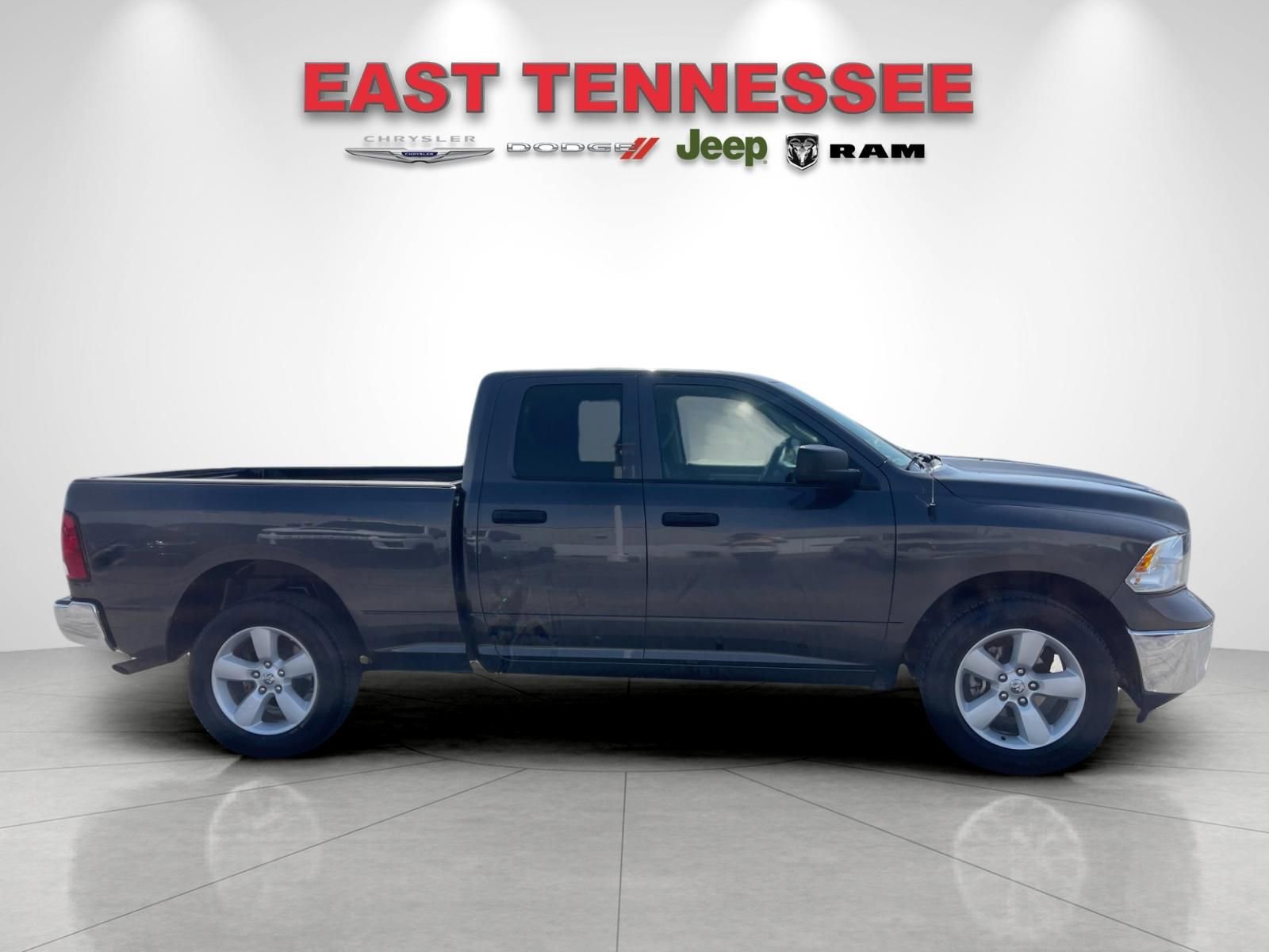 Used 2024 RAM 1500 Classic SLT image 2