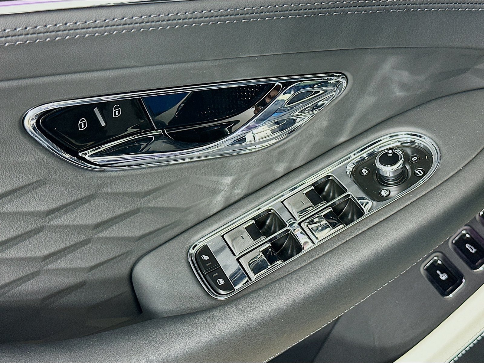 New 2025 Bentley Continental GT Speed AWD/4WD image 19