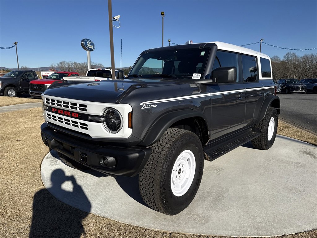 Used 2025 Ford Bronco Heritage Edition image 3