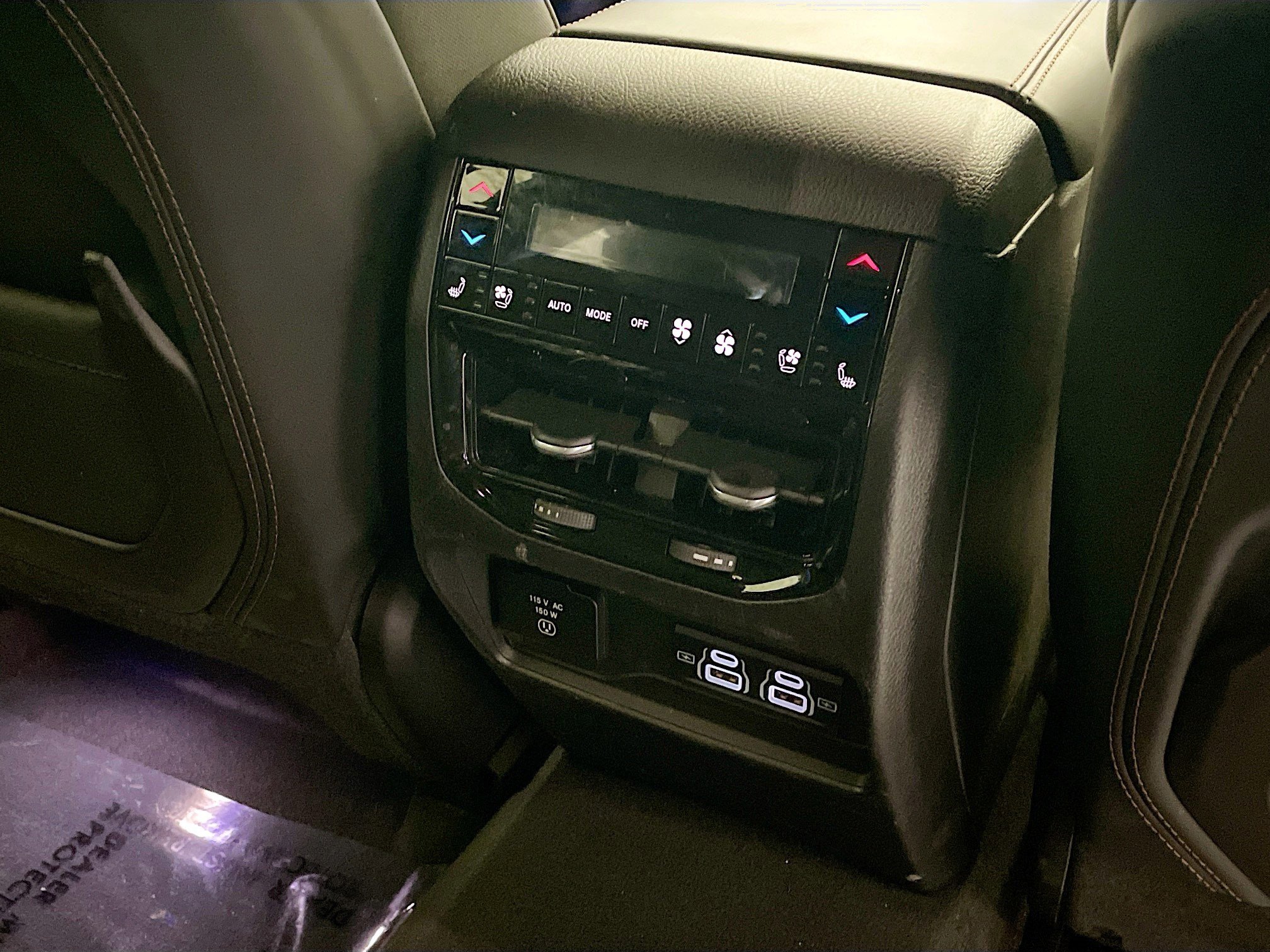Used 2023 Jeep Grand Cherokee Summit AWD/4WD image 18