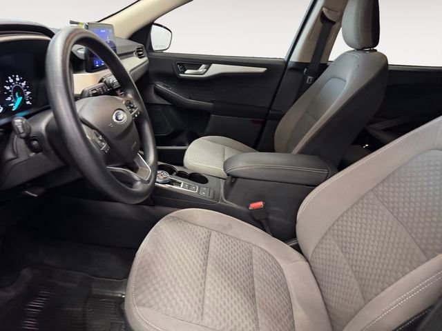 Used 2020 Ford Escape SE image 7