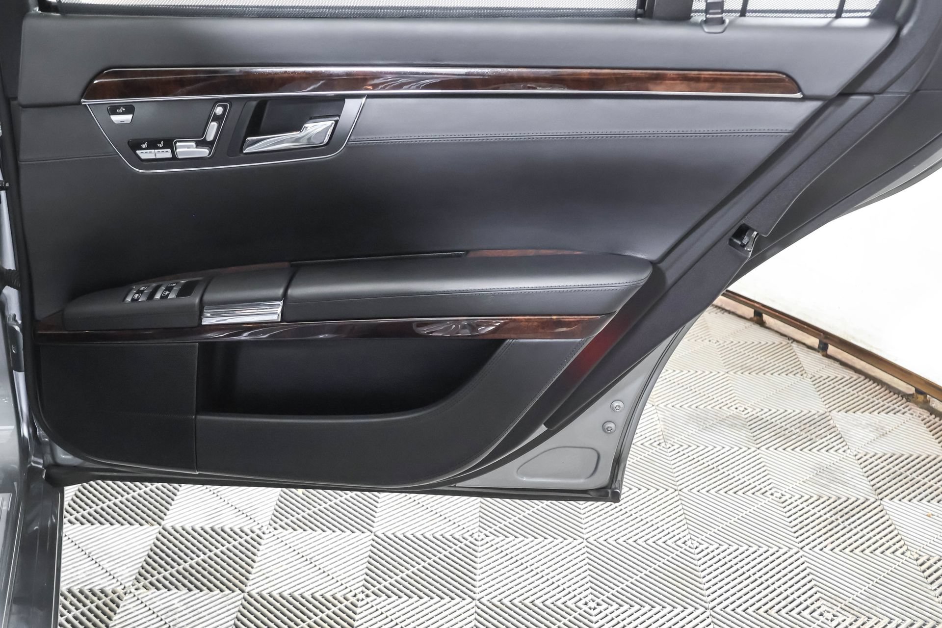 Used 2007 Mercedes-Benz S 600 image 46