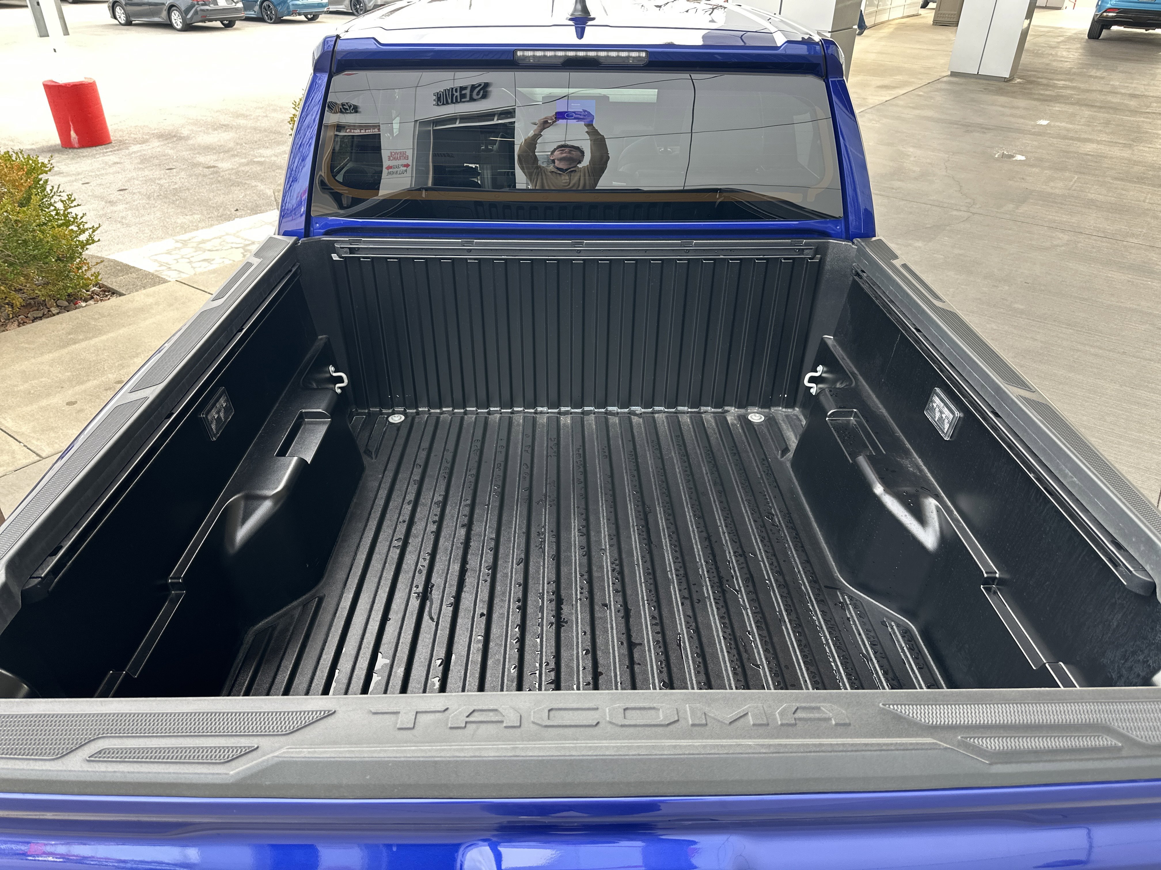 Certified 2025 Toyota Tacoma TRD Off-Road image 17