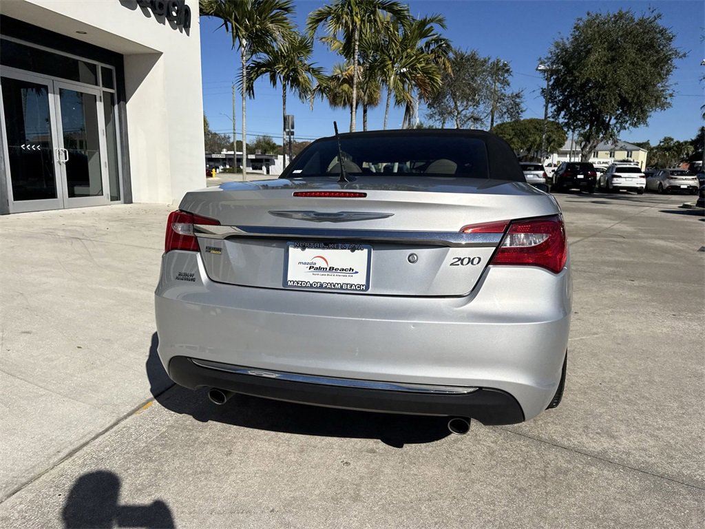 Used 2011 Chrysler 200 Touring image 26