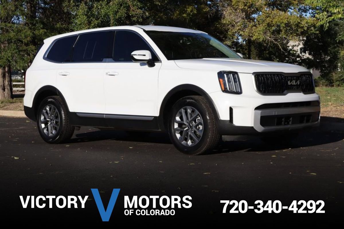 Used 2023 Kia Telluride LX image 1