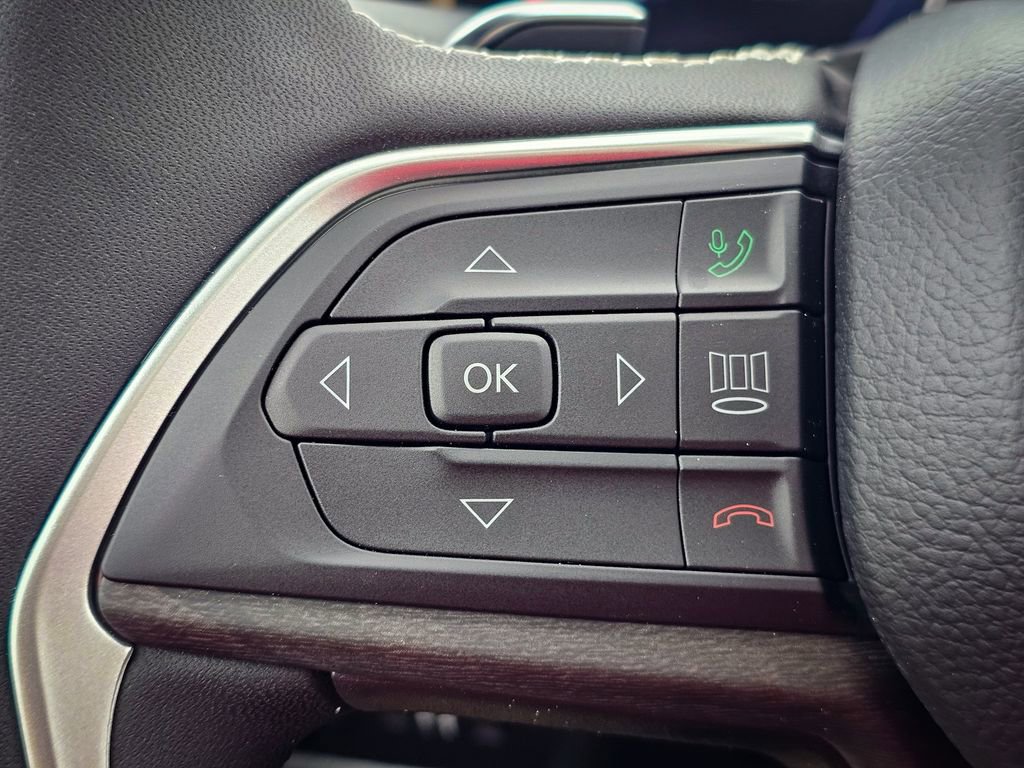 New 2026 Jeep Grand Cherokee Laredo image 19