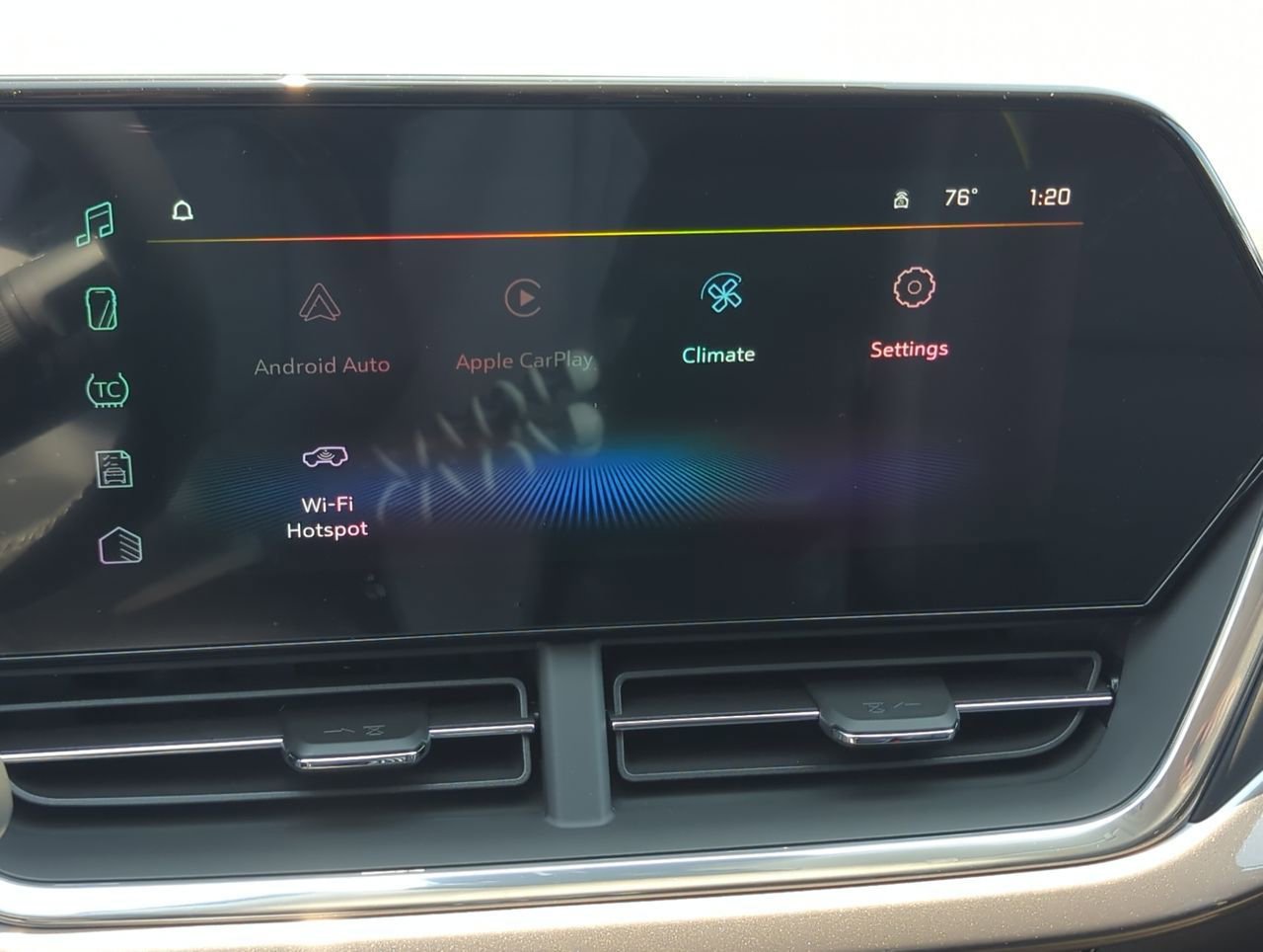 New 2025 Chevrolet Trax ACTIV w/ Driver Confidence Package image 13