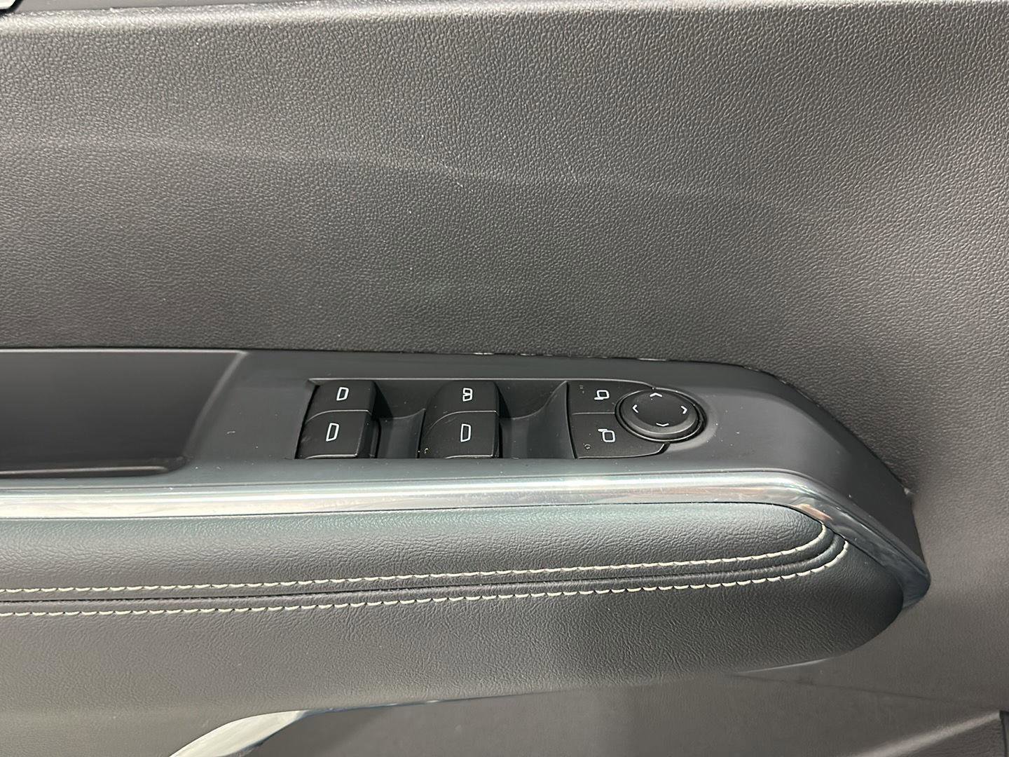 Used 2025 GMC Acadia Elevation w/ Elevation Premium Package image 20