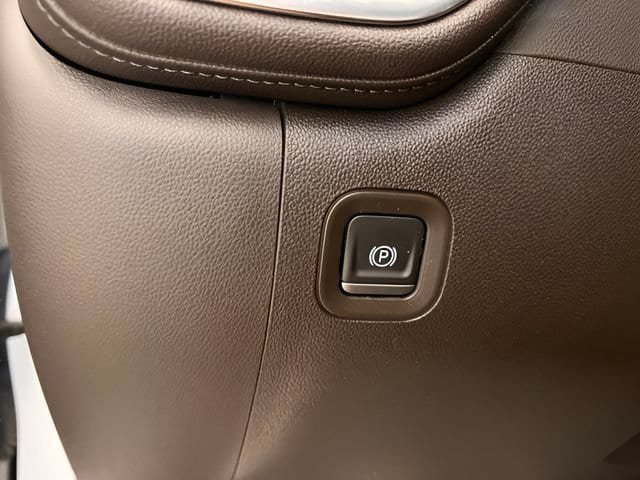 Certified 2022 GMC Sierra 1500 Denali w/ Denali Premium Package AWD/4WD image 22