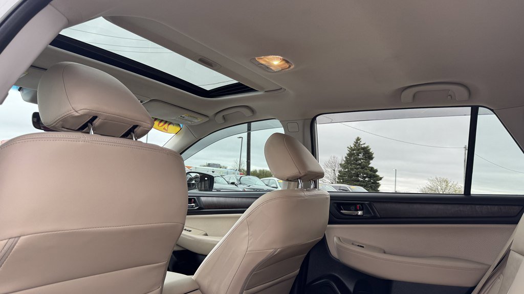 Used 2017 Subaru Outback 3.6R Limited image 25