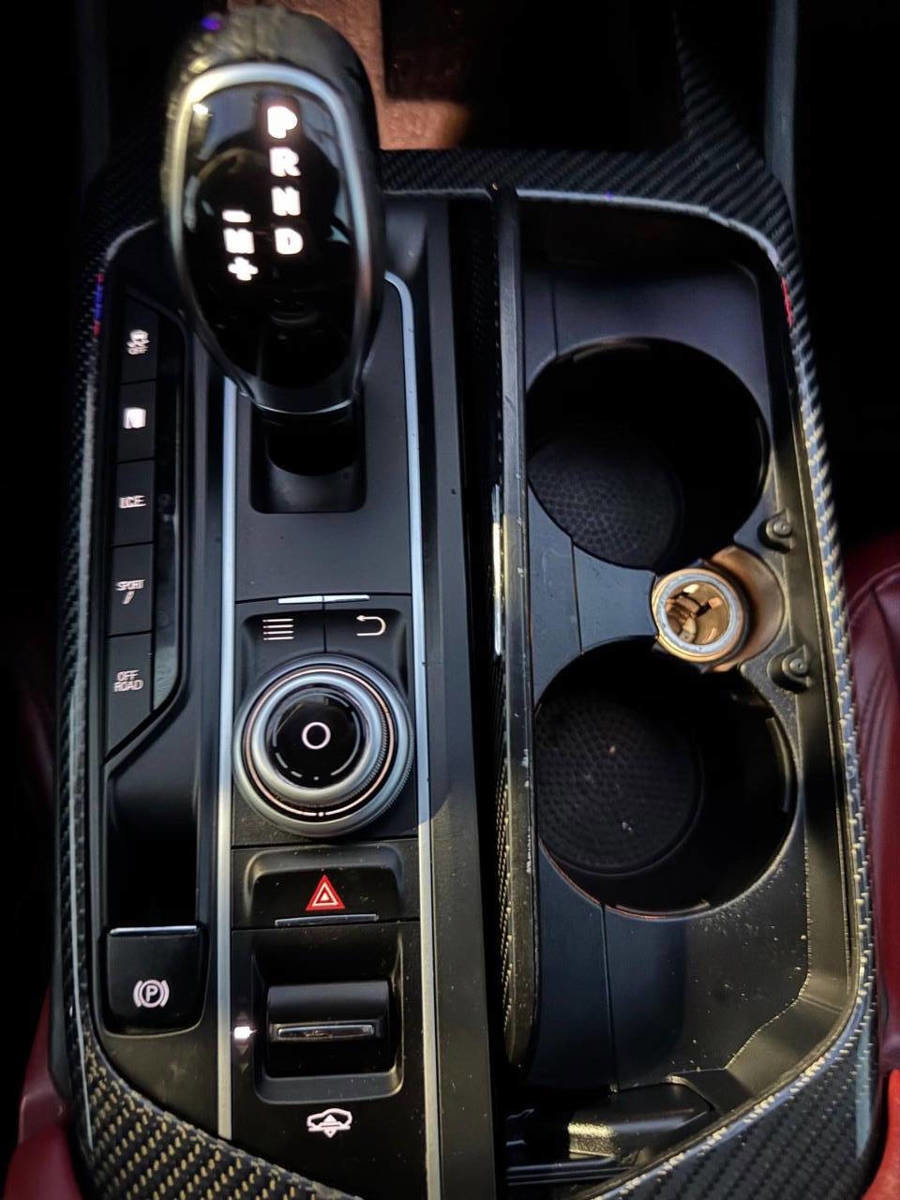 Used 2018 Maserati Levante image 31