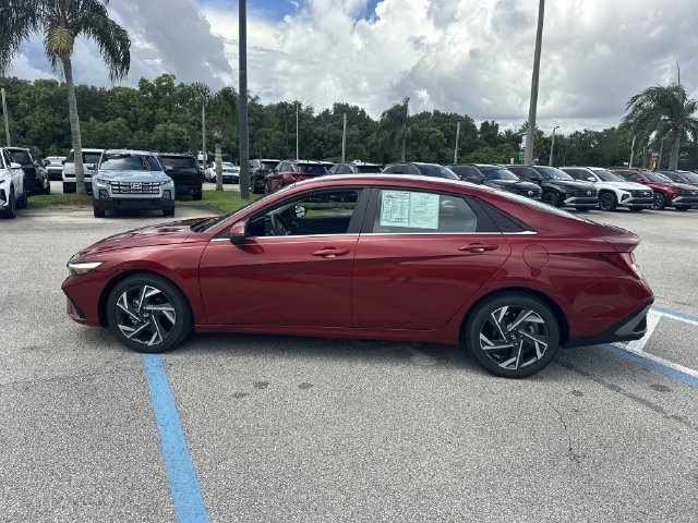 Certified 2024 Hyundai Elantra Limited FWD image 10
