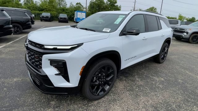 New 2026 Chevrolet Traverse RS w/ LPO, Floor Liner Package AWD/4WD image 6