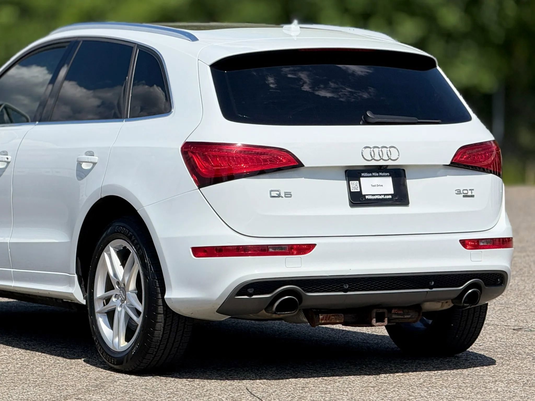 Used 2014 Audi Q5 3.0T Prestige image 16