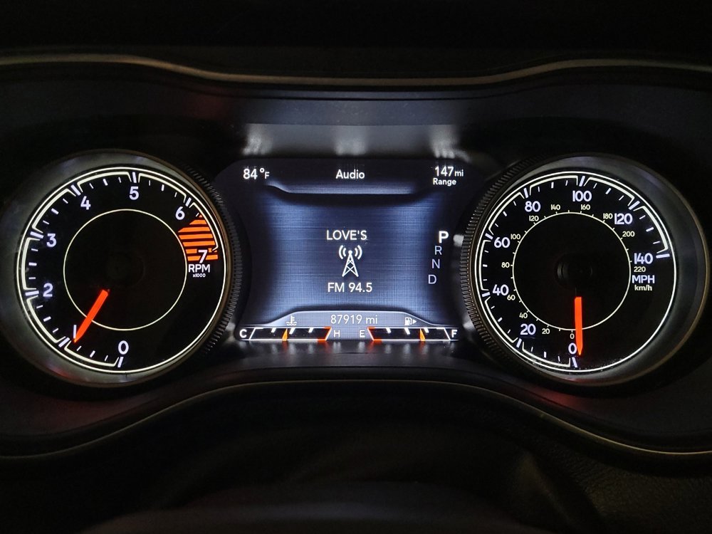 Used 2019 Jeep Cherokee Limited image 23