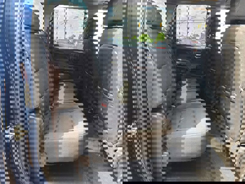 Used 2015 GMC Sierra 2500 SLE image 17