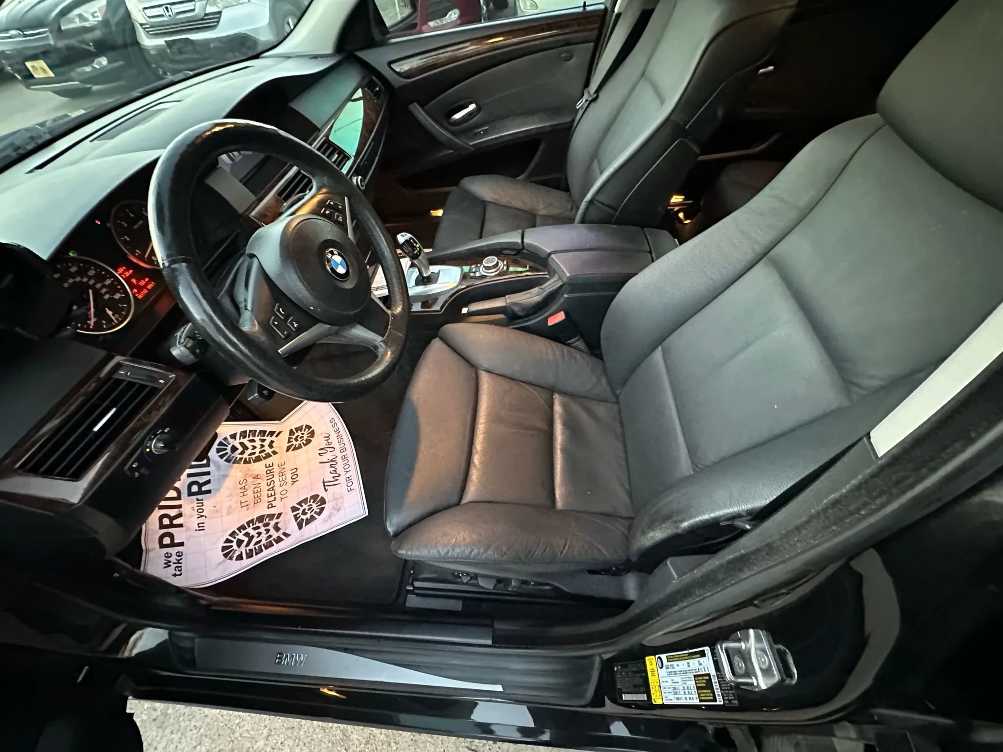 Used 2010 BMW 528i xDrive Sedan image 6