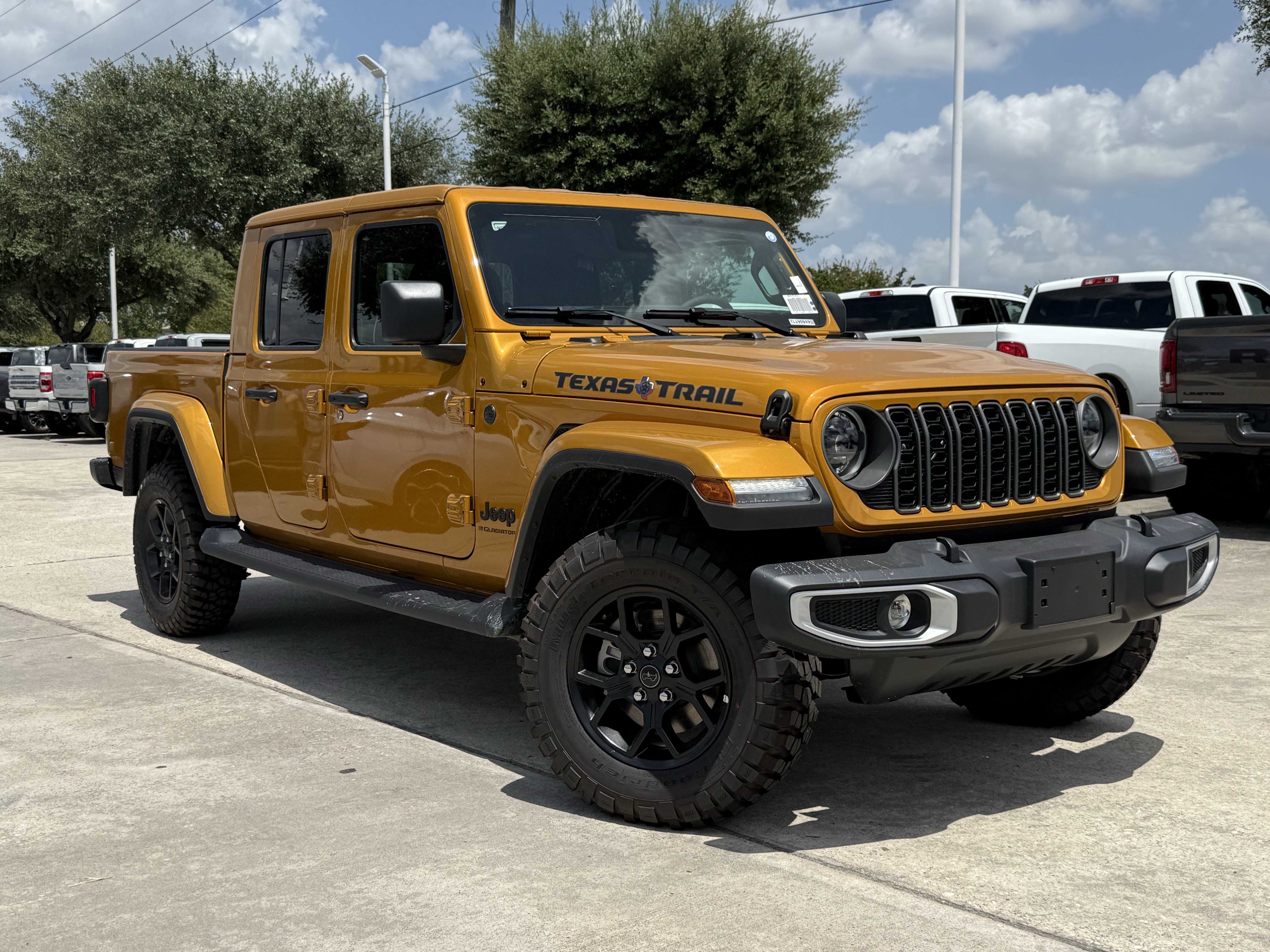New 2026 Jeep Gladiator Mojave AWD/4WD image 2