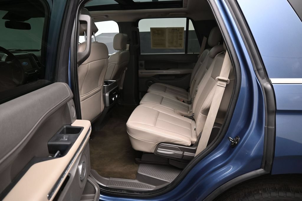 Used 2019 Ford Expedition XLT w/ Equipment Group 202A RWD image 36