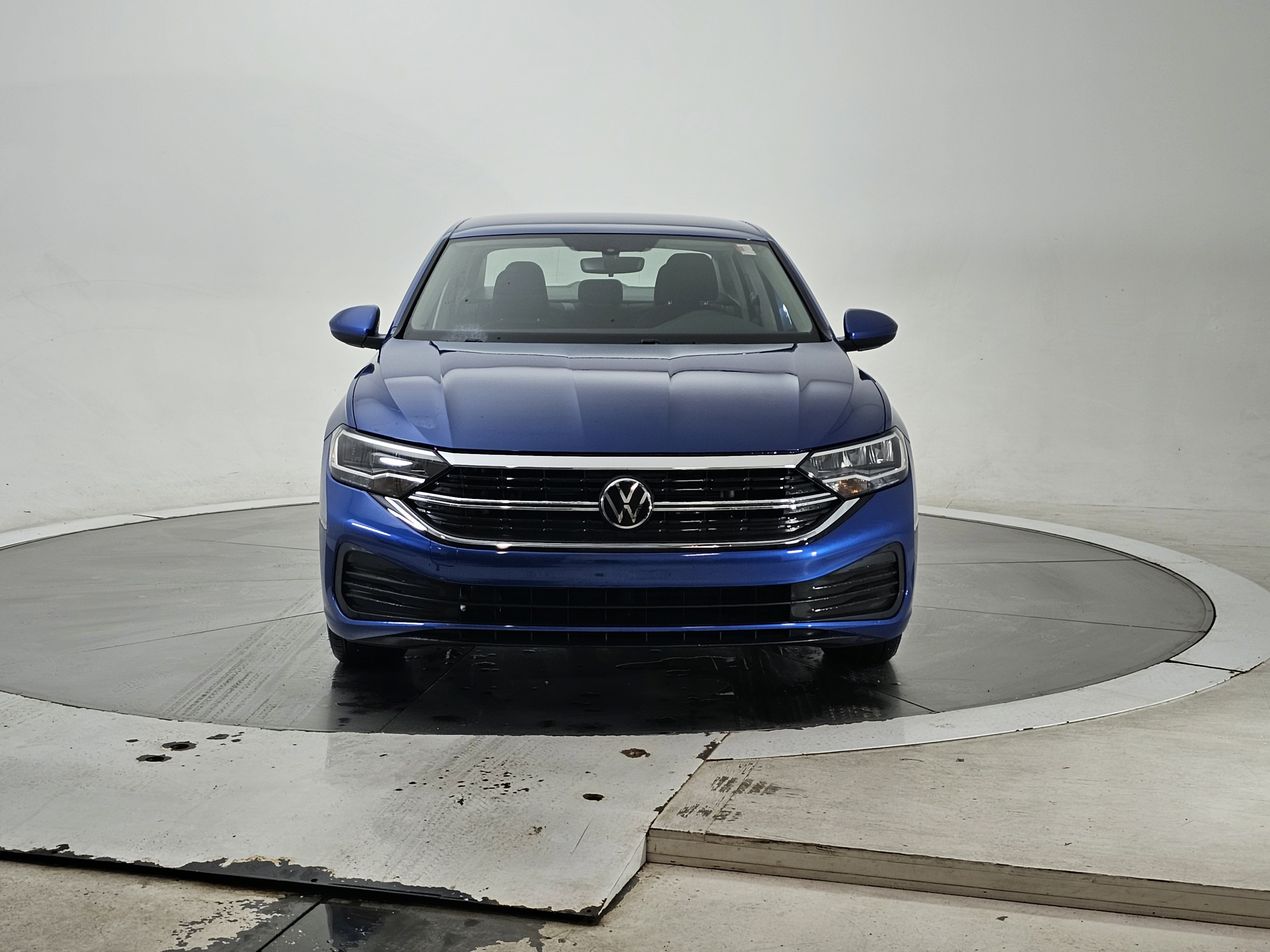 Used 2023 Volkswagen Jetta S image 4