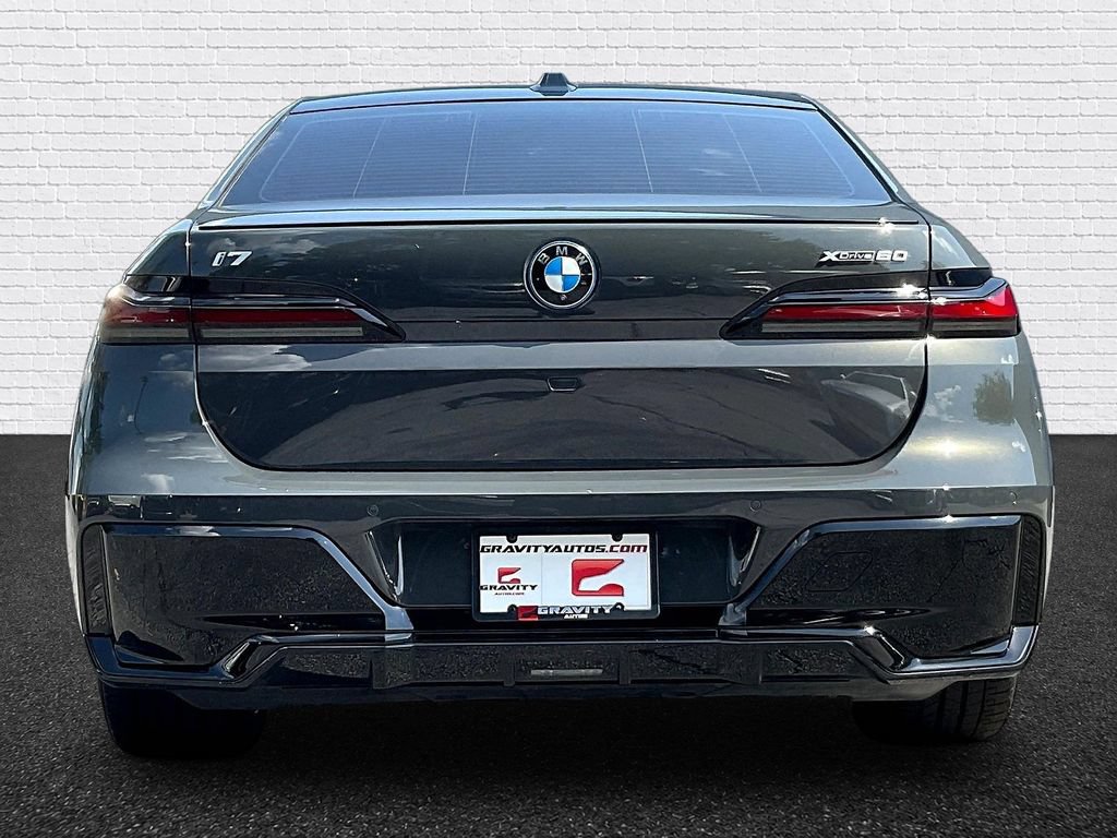 Used 2023 BMW i7 xDrive60 w/ Executive Package 2 AWD/4WD image 5