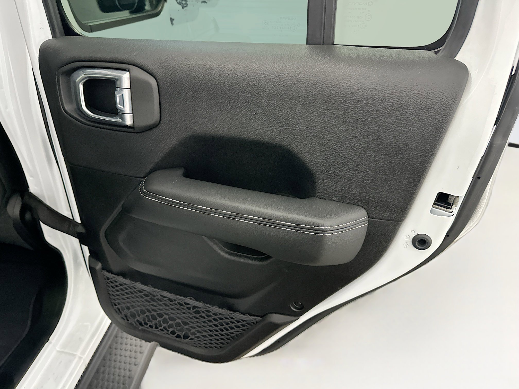Used 2022 Jeep Wrangler Sahara w/ Cold Weather Group image 31