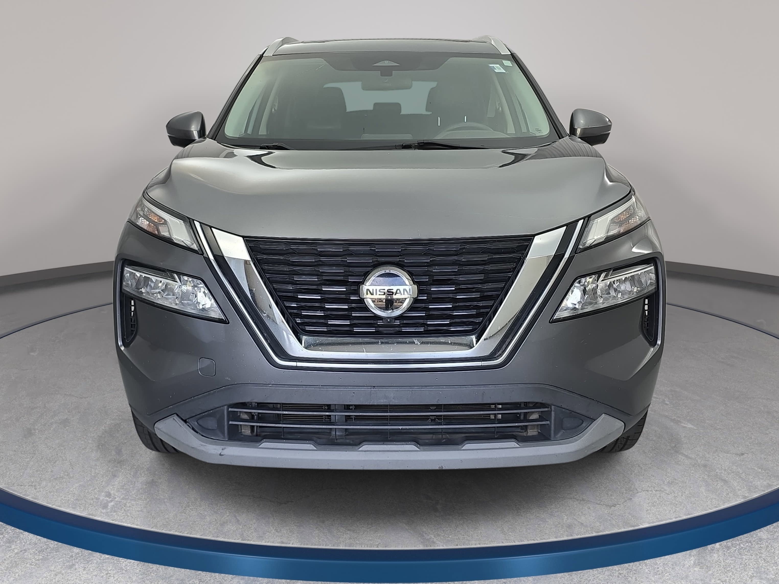 Used 2021 Nissan Rogue SV w/ Premium Package FWD image 2