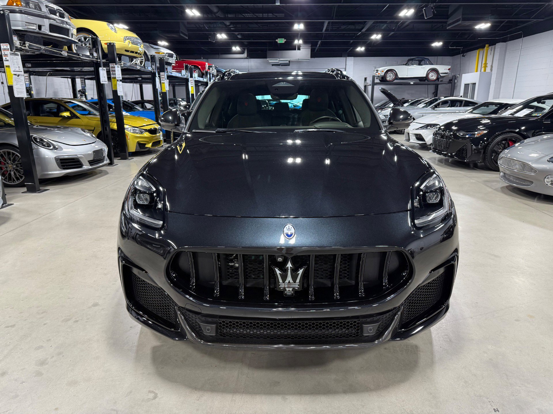 Used 2024 Maserati Grecale Trofeo image 10
