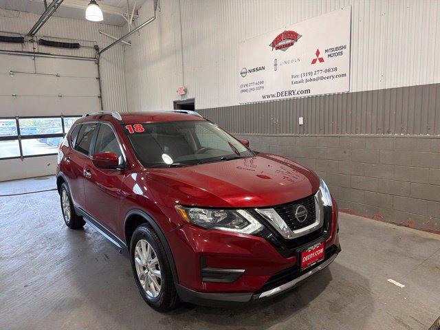 Used 2018 Nissan Rogue SV AWD/4WD image 1