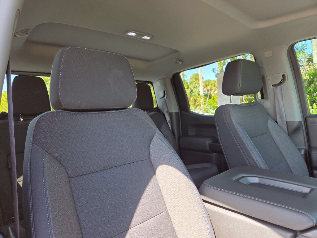 Used 2019 Chevrolet Silverado 1500 LT w/ Convenience Package RWD image 16