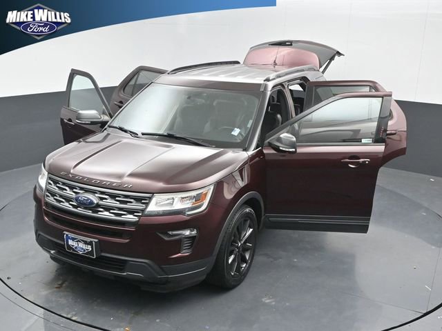 Used 2019 Ford Explorer XLT w/ Equipment Group 202A FWD image 26