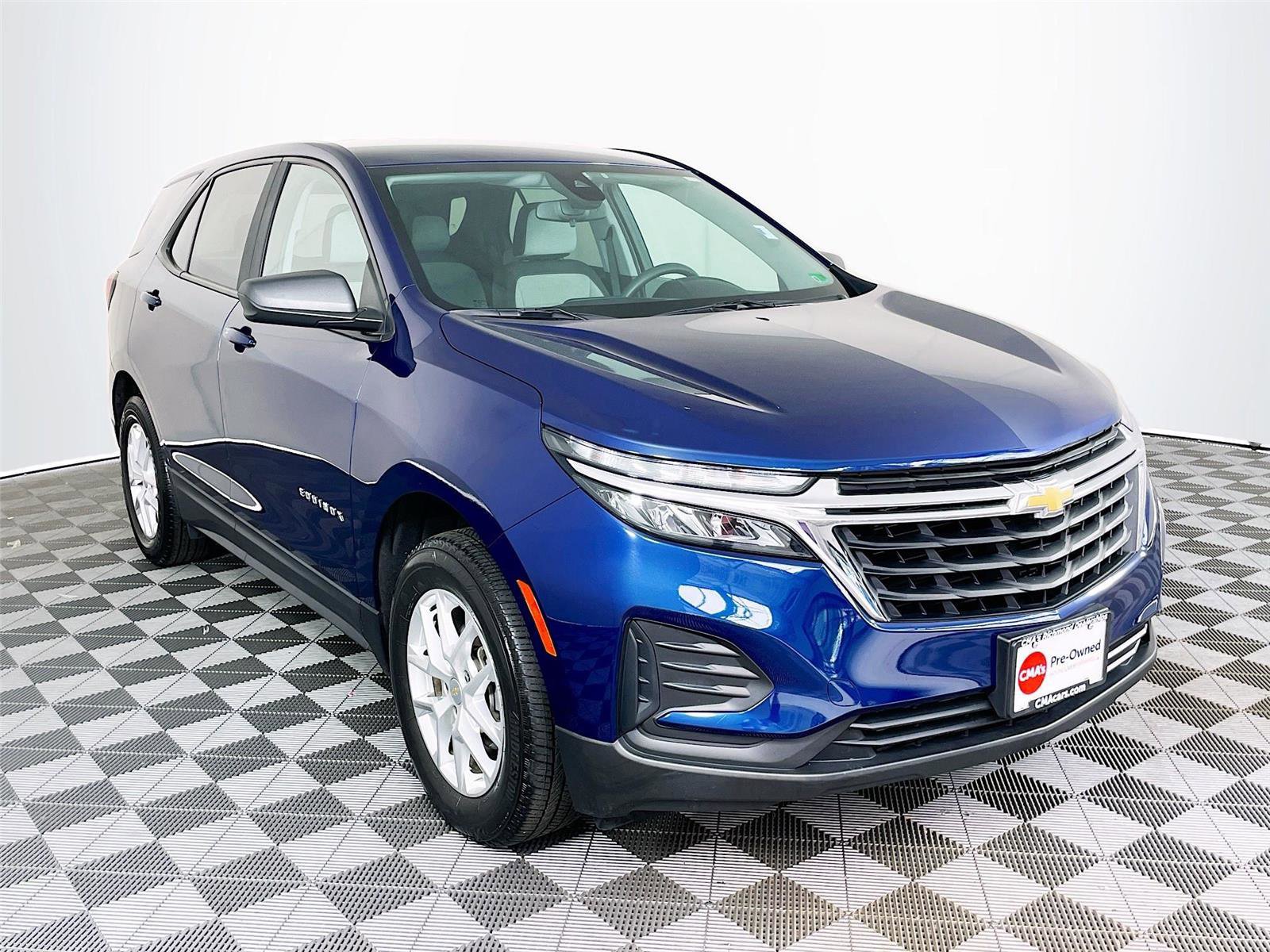 Used 2023 Chevrolet Equinox LS w/ LS Convenience Package image 1
