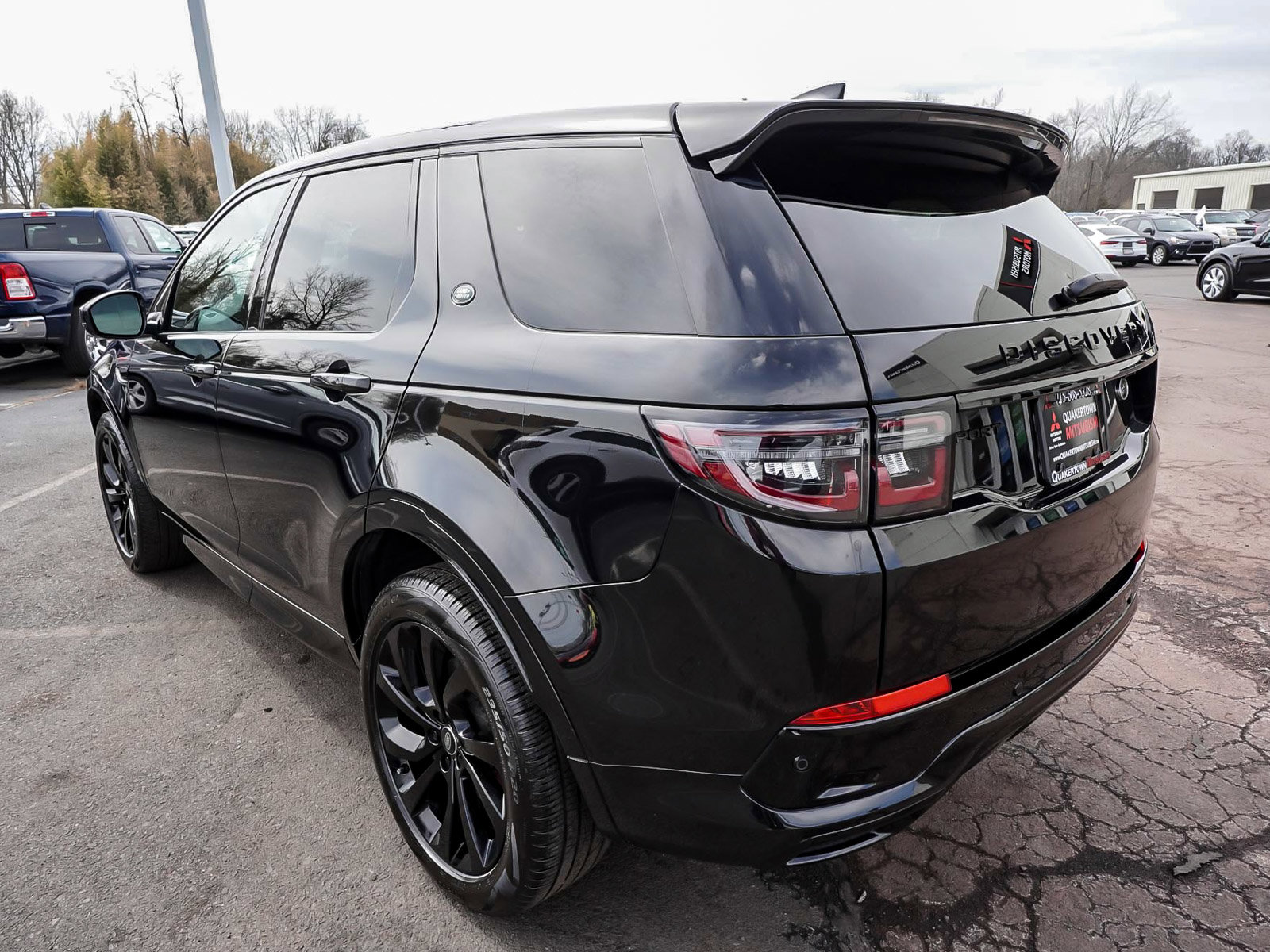Used 2023 Land Rover Discovery Sport S R-Dynamic image 4