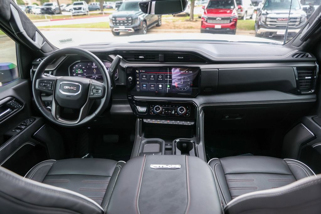 Used 2025 GMC Sierra 2500 AT4X image 28