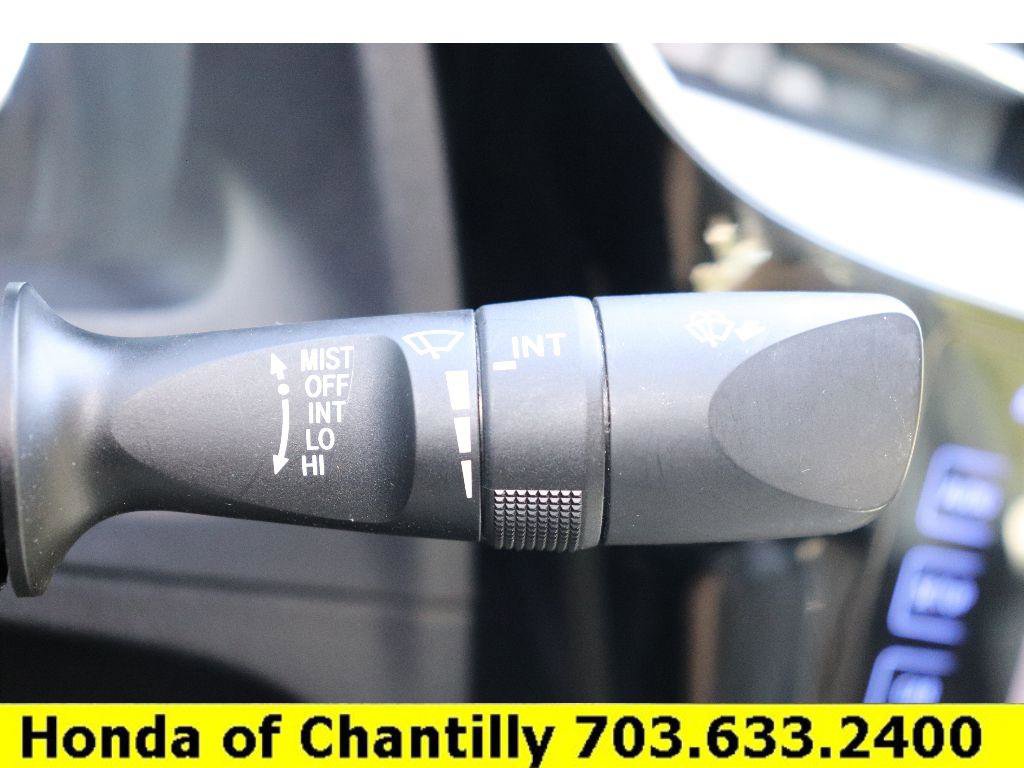 Used 2017 Toyota Corolla LE image 10