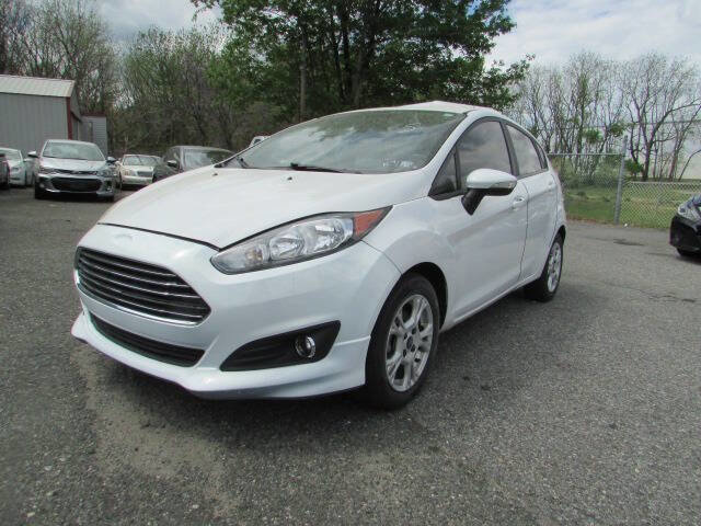 Used 2015 Ford Fiesta SE FWD image 3