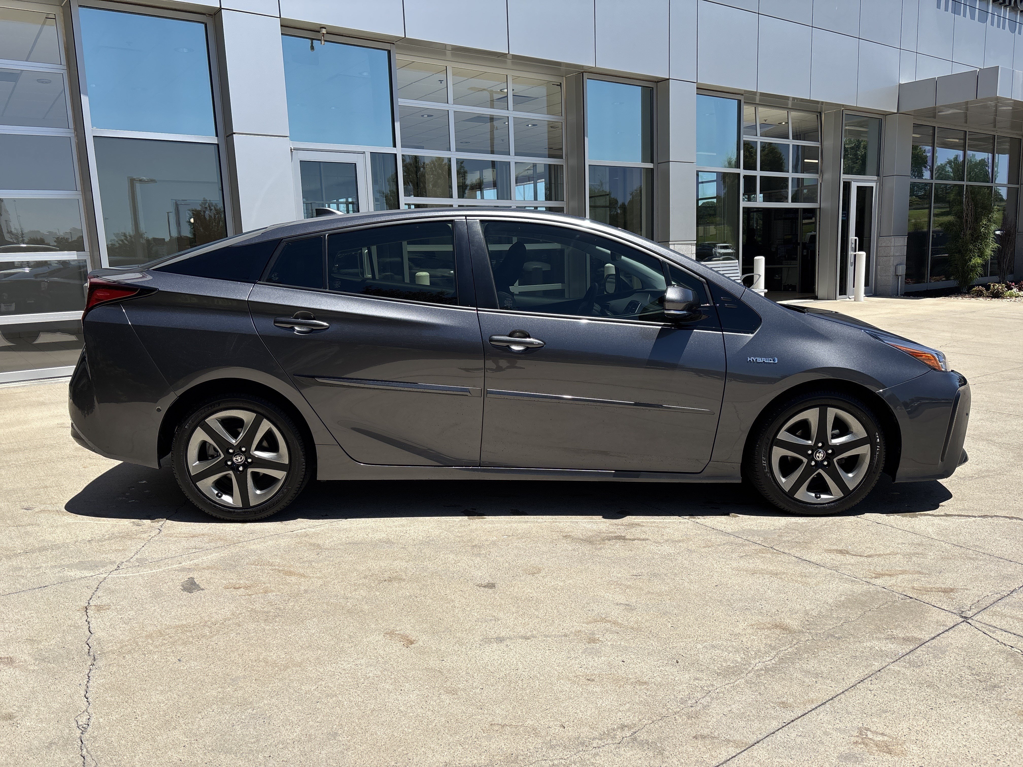 Used 2019 Toyota Prius XLE FWD image 10