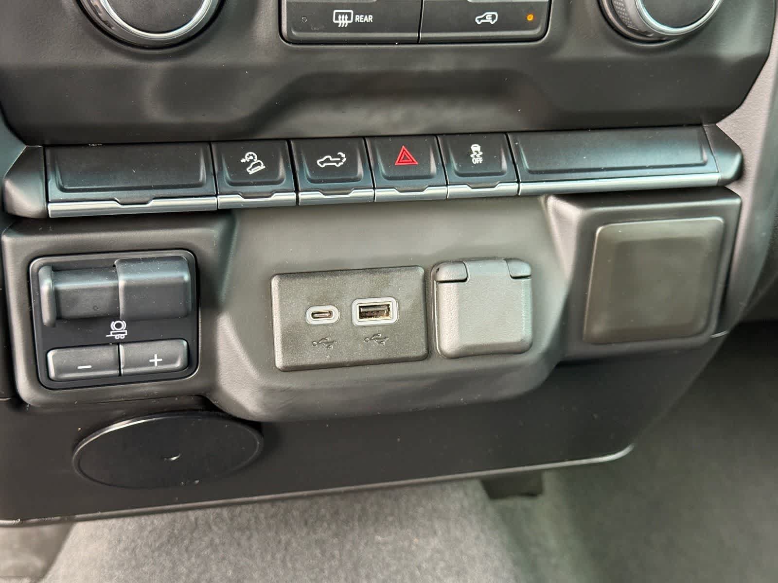 Used 2021 Chevrolet Silverado 1500 Custom Trail Boss w/ LPO, Dark Essentials Package AWD/4WD image 22