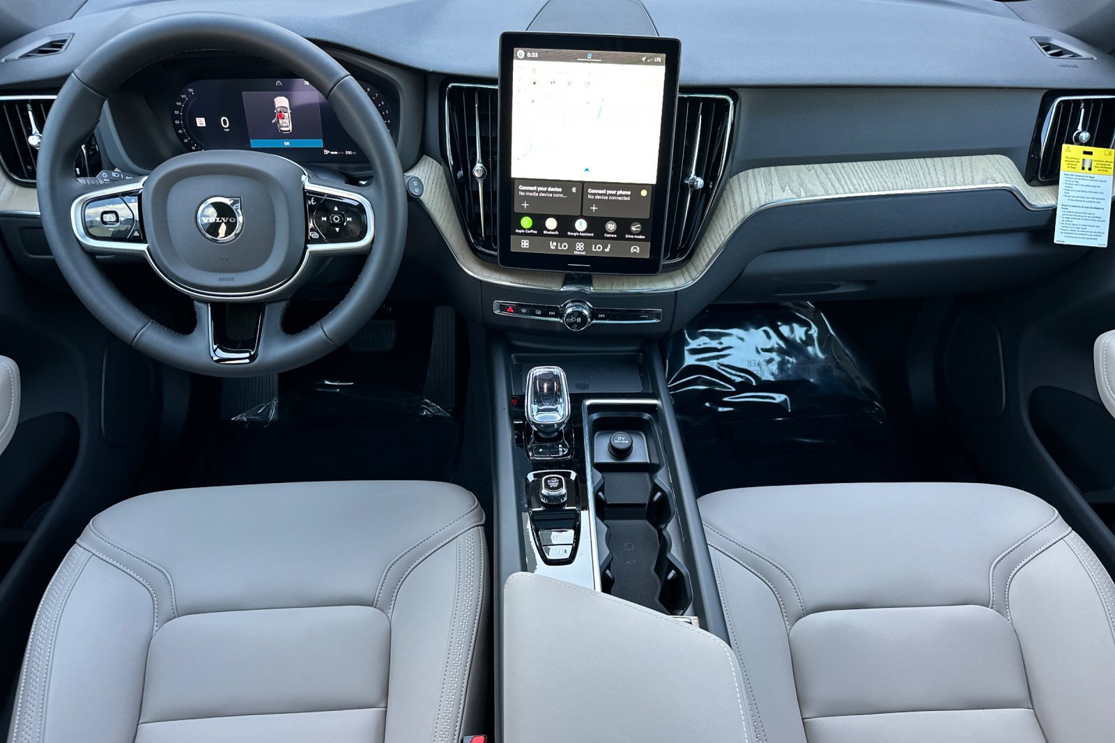 New 2026 Volvo XC60 B5 Core w/ Protection Package Premier AWD/4WD image 10