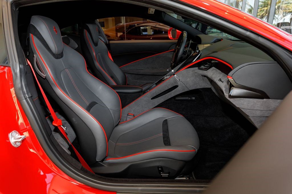 Used 2022 Ferrari Roma RWD image 14