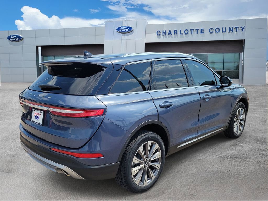 Used 2022 Lincoln Corsair Reserve FWD image 4