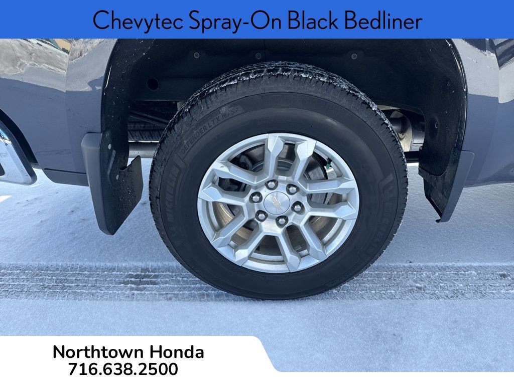 Used 2022 Chevrolet Silverado 1500 LT w/ Z71 Off-Road Package image 13