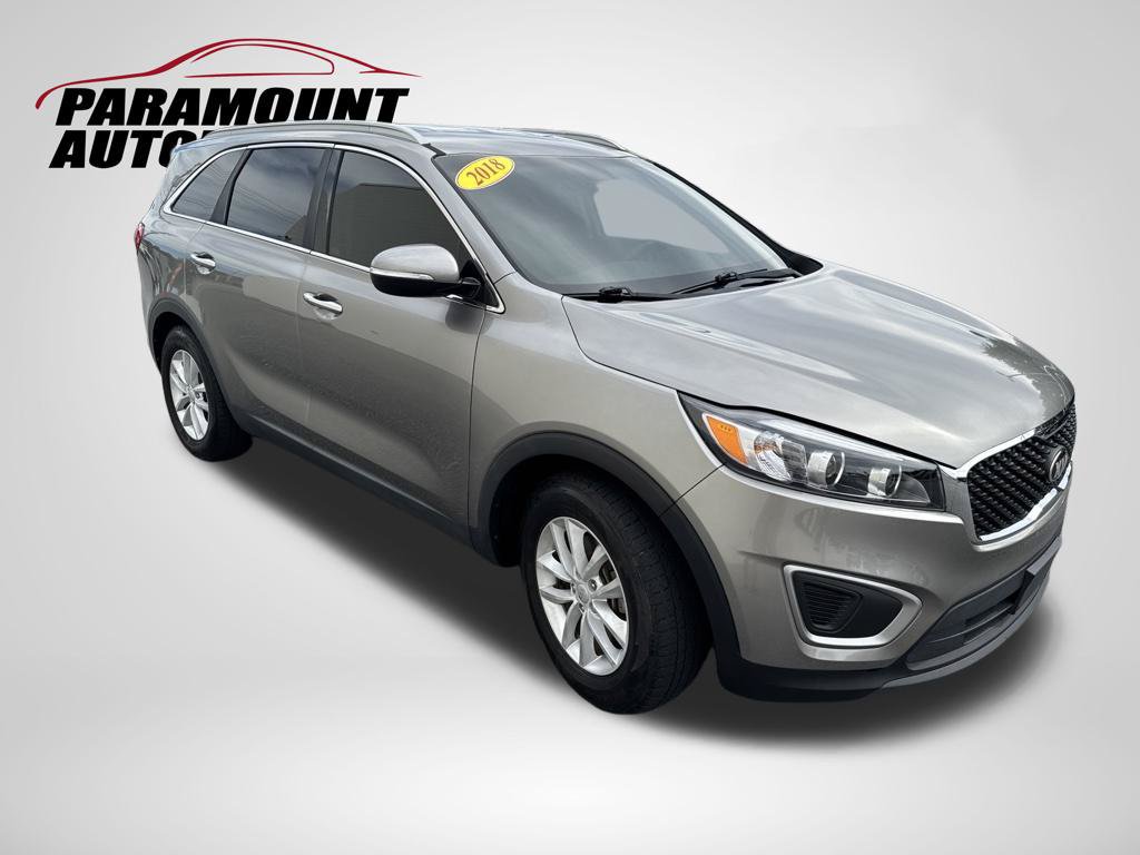 Used 2018 Kia Sorento FWD V6 image 3