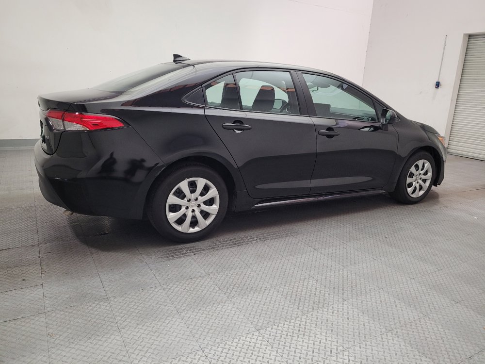 Used 2025 Toyota Corolla LE FWD image 10
