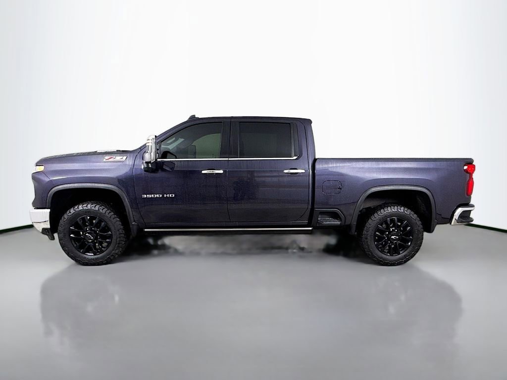 Used 2024 Chevrolet Silverado 3500 LTZ image 4