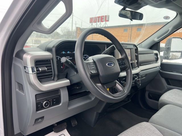 Certified 2025 Ford F250 XLT image 7