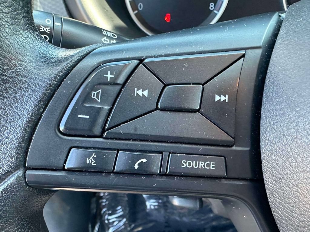 Used 2023 Nissan Kicks S FWD image 17