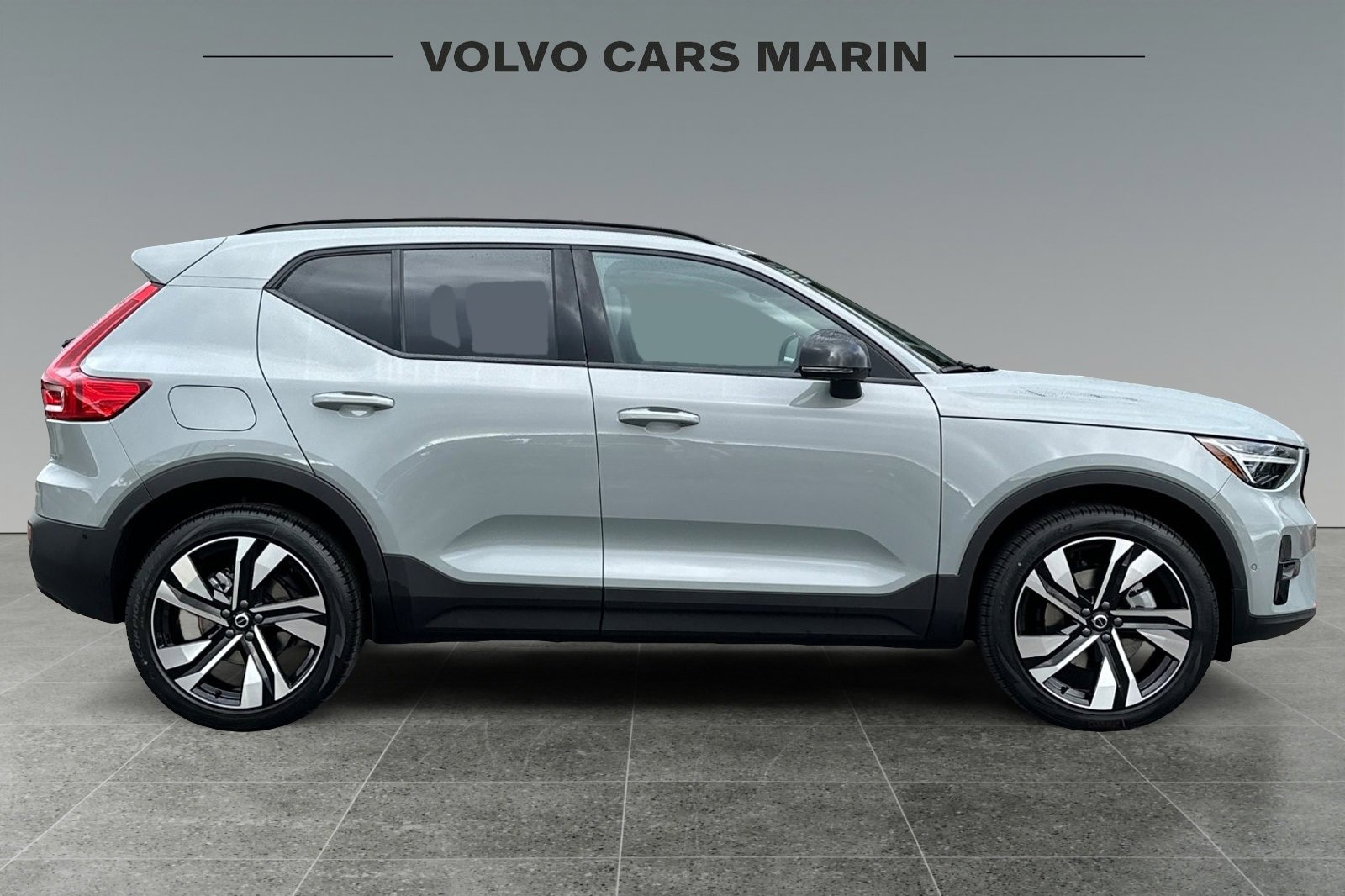 New 2026 Volvo XC40 B5 Ultra w/ Climate Package image 8