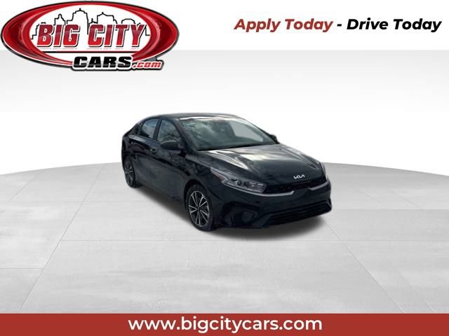 Used 2024 Kia Forte LXS image 1