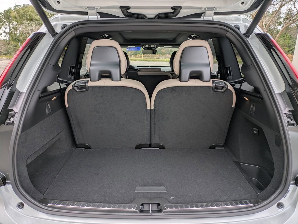 New 2026 Volvo XC90 B6 Ultra image 13